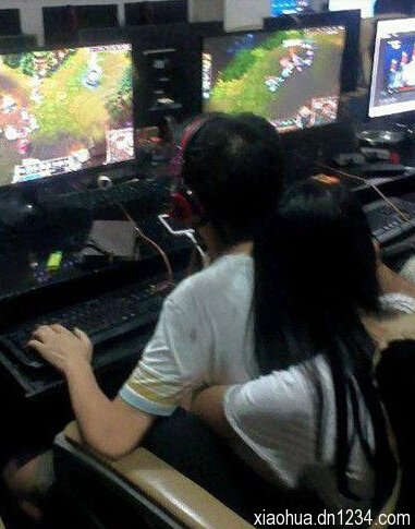 每日搞笑囧图(8月17日)就喜欢这样专业的COSPLAY！